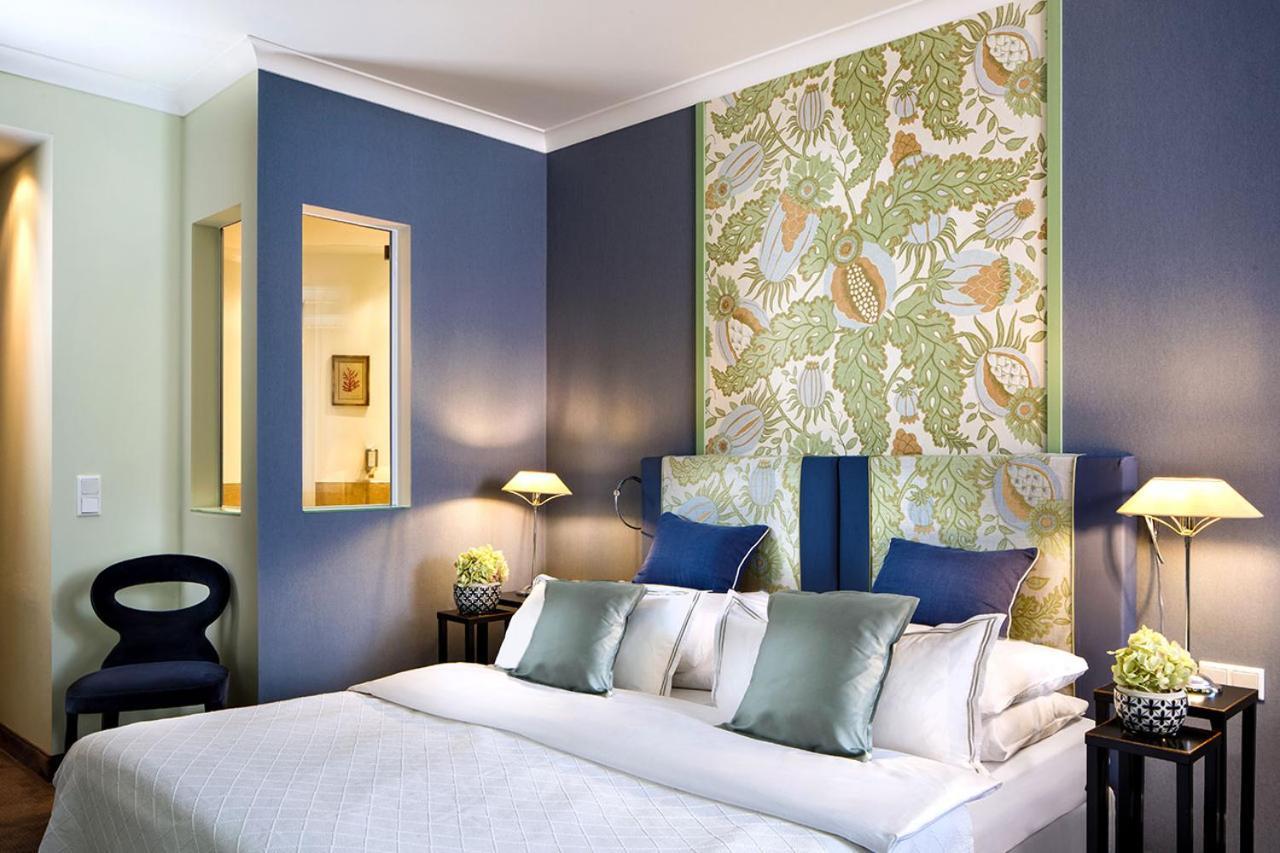 Hotel Goliath Am Dom เรเกนส์บวร์ก ภายนอก รูปภาพ