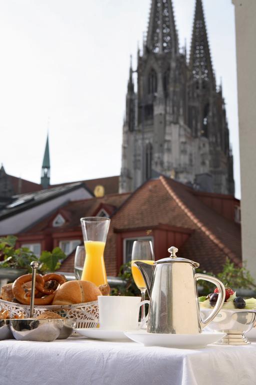 Hotel Goliath Am Dom เรเกนส์บวร์ก ภายนอก รูปภาพ